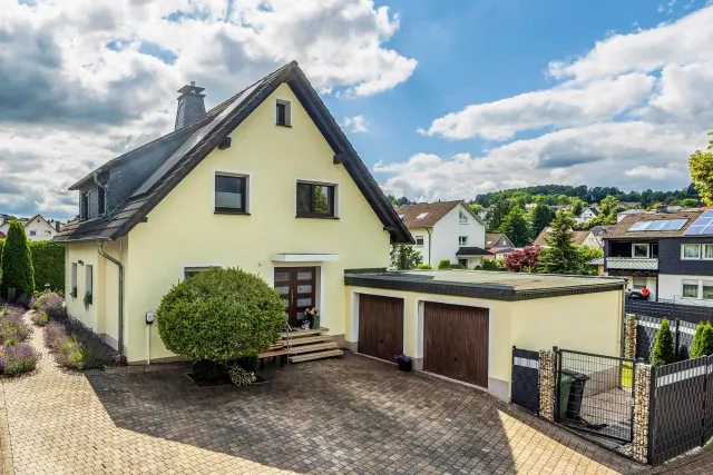 BookNoFees: Apartamento de férias “Sonnenblick und Relax” – Nieder-Röhre