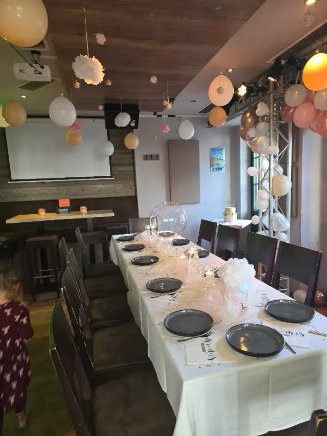 BookNoFees: Restaurante – Fasskeller unfassbar – Attendorn – Adega de barris inacreditável, foto 3