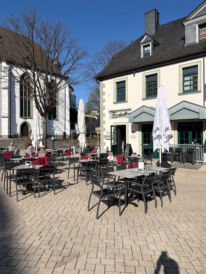 BookNoFees: Restaurante – Fasskeller unfassbar – Attendorn – Adega de barris inacreditável, foto 1