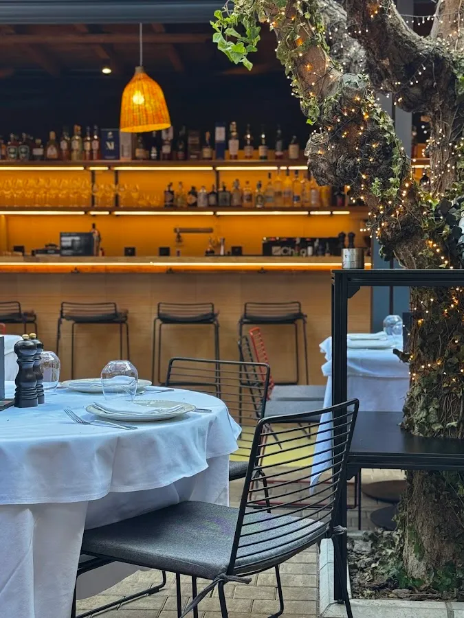 BookNoFees: Restaurante – Faro – Belgrade – Faraó, foto 1