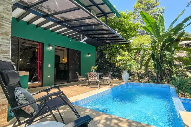 BookNoFees: aluguel de temporada em QUEPOS MANUEL ANTONIO – Toda a casa em QUEPOS MANUEL ANTONIO