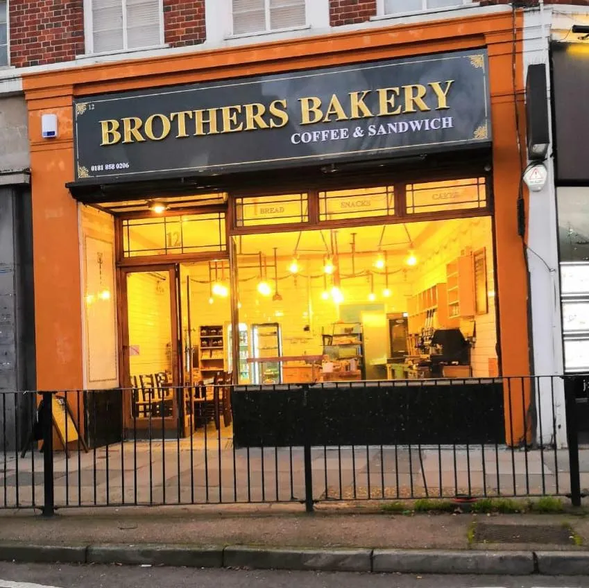 BookNoFees: Café – Brothers Bakery – London – Padaria Brothers, foto 1