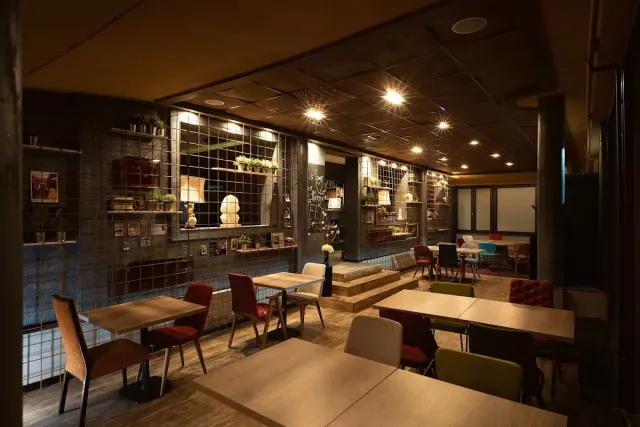 BookNoFees: Restaurante – Foodium – Zagreb – Foodium, foto 2