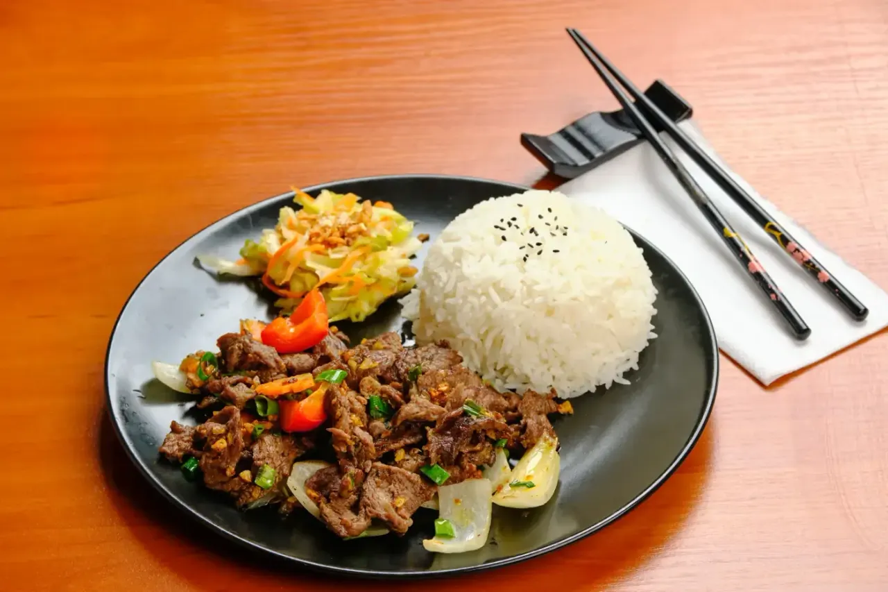 BookNoFees: Restaurante – Dang Muoi – Budapest – Os idosos, foto 1