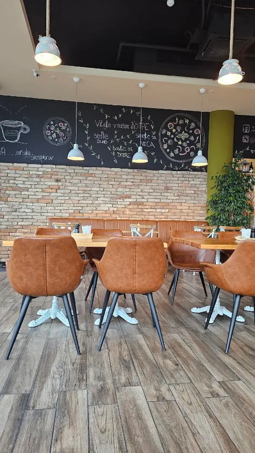 BookNoFees: Restaurante – Fragolino Bistro – Bratislava – Fragolino Bistro, foto 1