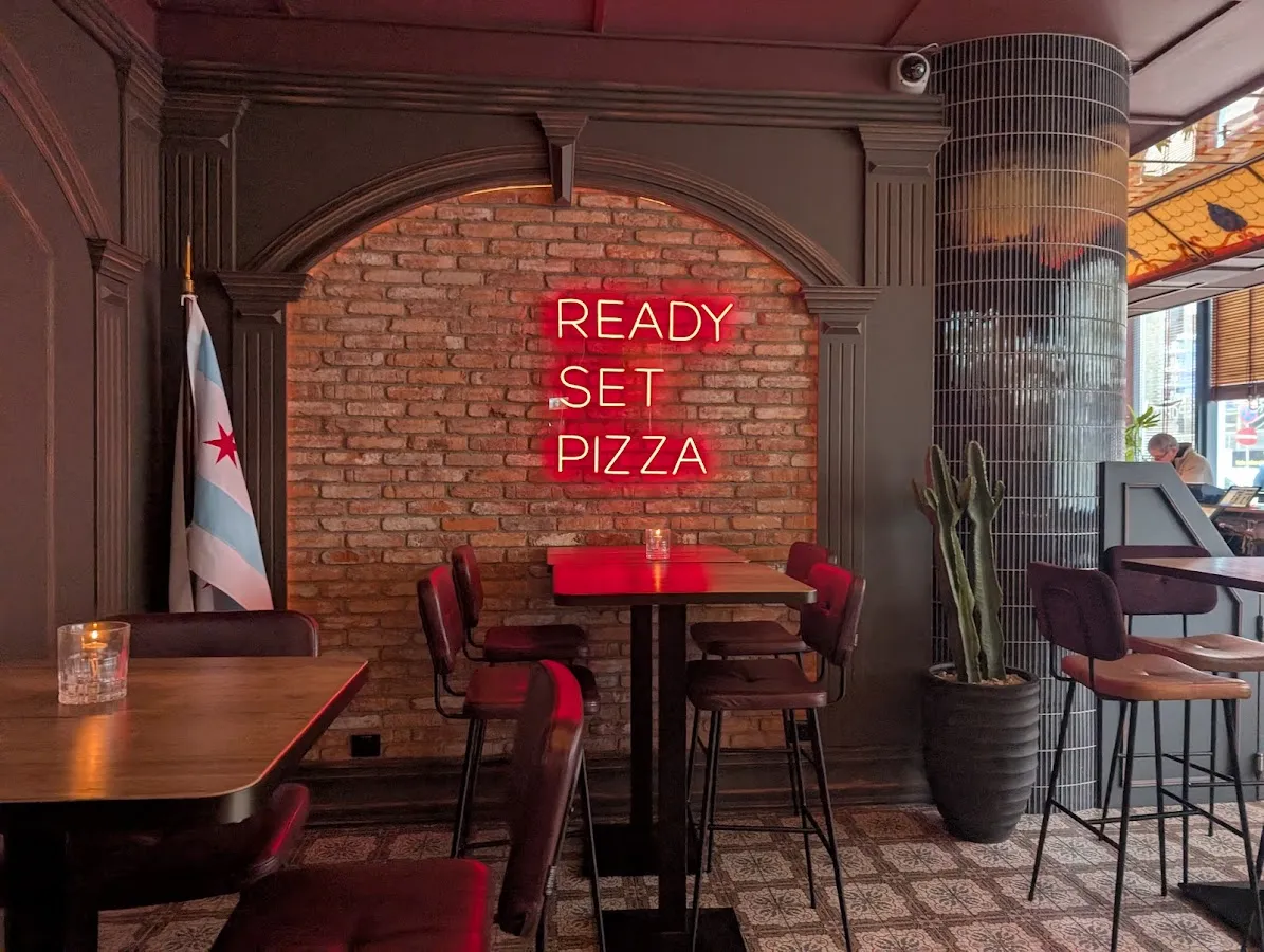 BookNoFees: Restaurante – Chicago Pizza and Brew – Oslo – Chicago Pizza e Cerveja, foto 1