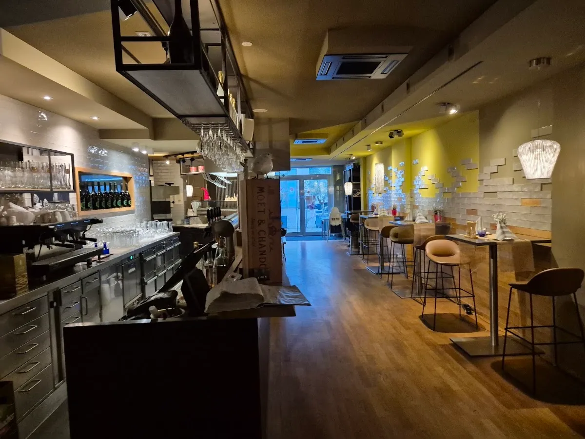 BookNoFees: Restaurante – Pane e Vino – Siegen – Pão e Vinho, foto 1