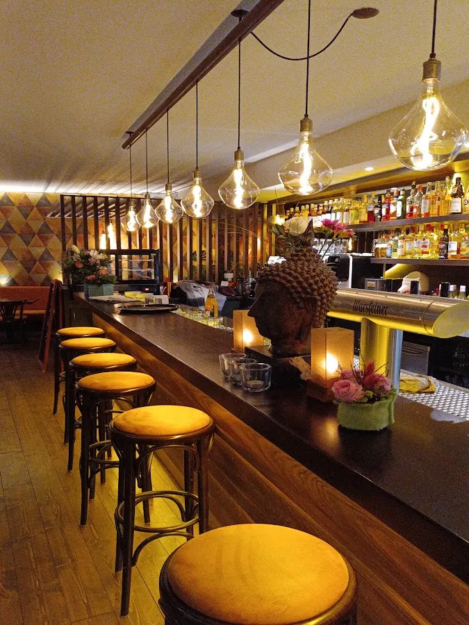 BookNoFees: Restaurante – Café Central – Lippstadt – Café Central, foto 1