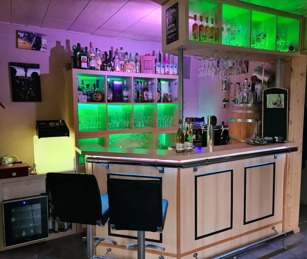 BookNoFees: Restaurante – Brauns Esszimmer – Nachrodt-Wiblingwerde – Sala de jantar da Braun, foto 1