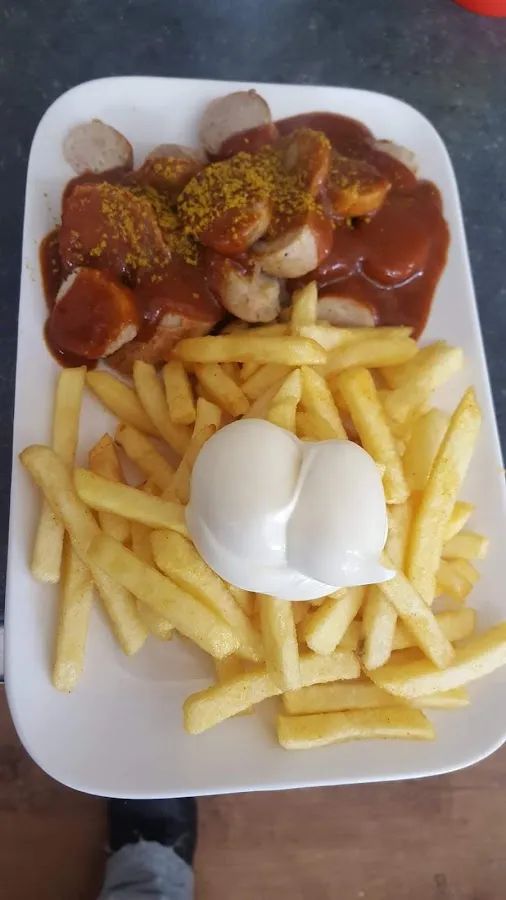 BookNoFees: Restaurante – Boxenstopp Streetfood – Nachrodt-Wiblingwerde – Pausa para comer comida de rua, foto 1