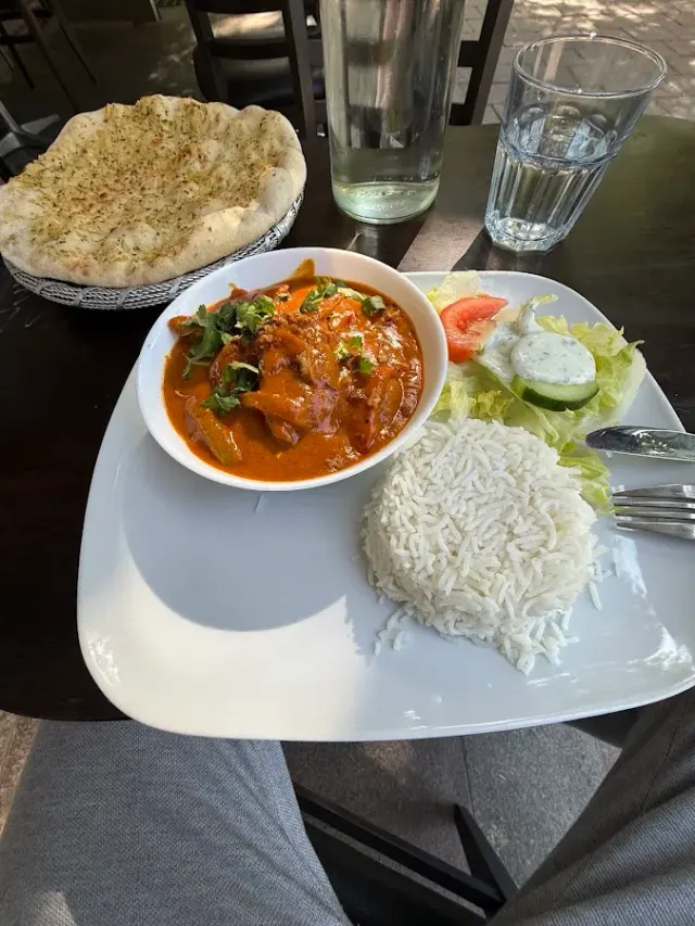 BookNoFees: Lanchonete – Baburchi – Stockholm – Cozinhar, foto 3