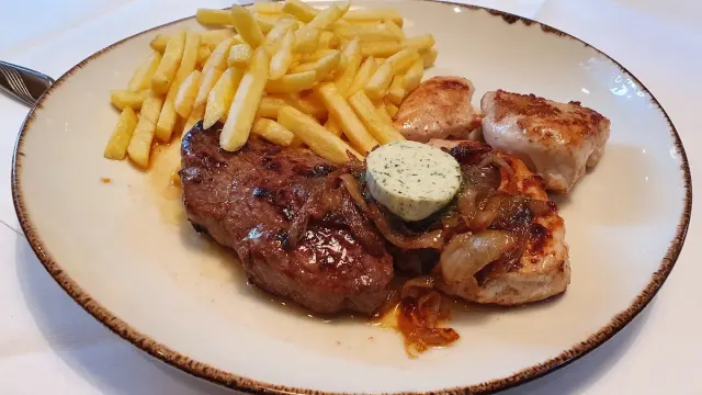 BookNoFees: Restaurante – Haus Mayweg – Altena – Casa Mayweg, foto 2