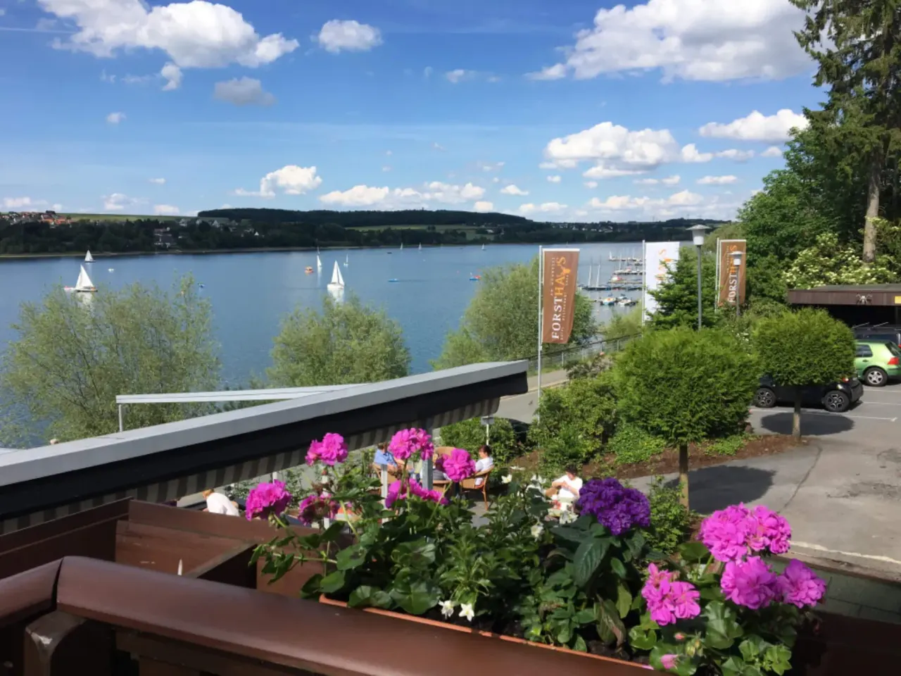 BookNoFees: Restaurante – Forsthaus am Möhnesee – Möhnesee – Casa florestal no Lago Möhnesee, foto 1