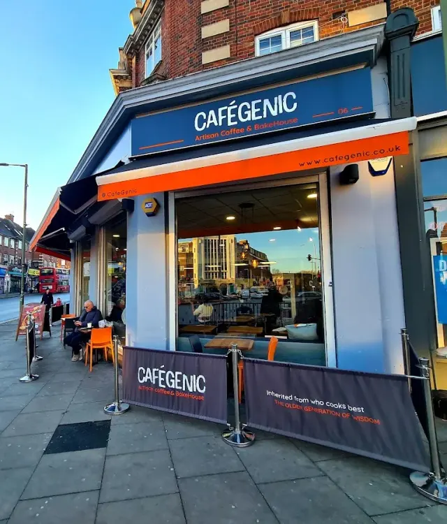 BookNoFees: CaféGenic, London