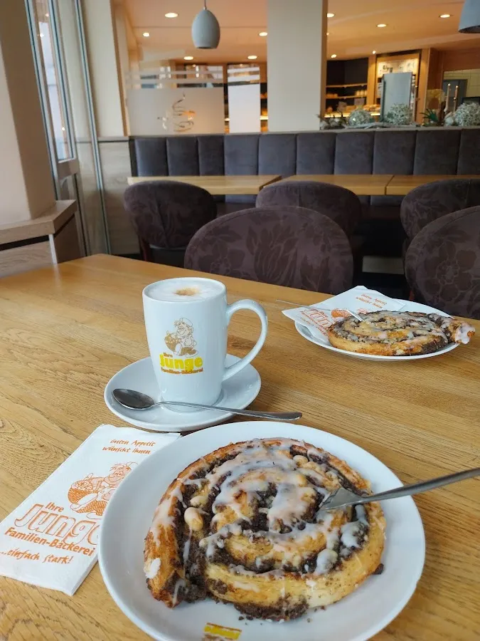 BookNoFees: Padaria – Bäcker Regina – Wenden – Padeira Regina, foto 1