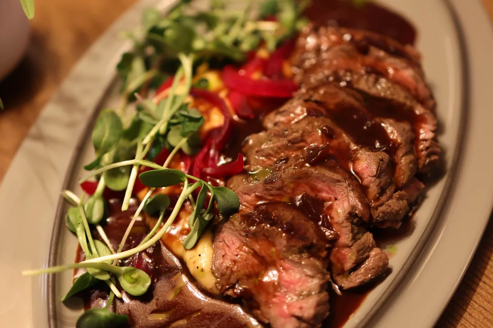 BookNoFees: Fotografia ilustrativa: Bife